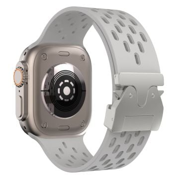 Ihåligt silikonarmband Apple Watch Series 10 46mm / Ultra 2 / Ultra 49mm / 9 8 7 45mm / SE (2023) SE (2022) SE 6 5 4 44mm / 3 2 1 42mm - Grå + Silverspänne