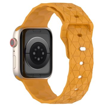 Apple Watch Series 8 (41mm) silikonarmband med fotbollsmönster - Gul