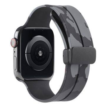 Apple Watch Serie 8 (41 mm) silikonarmband i camouflageteknik - Grå